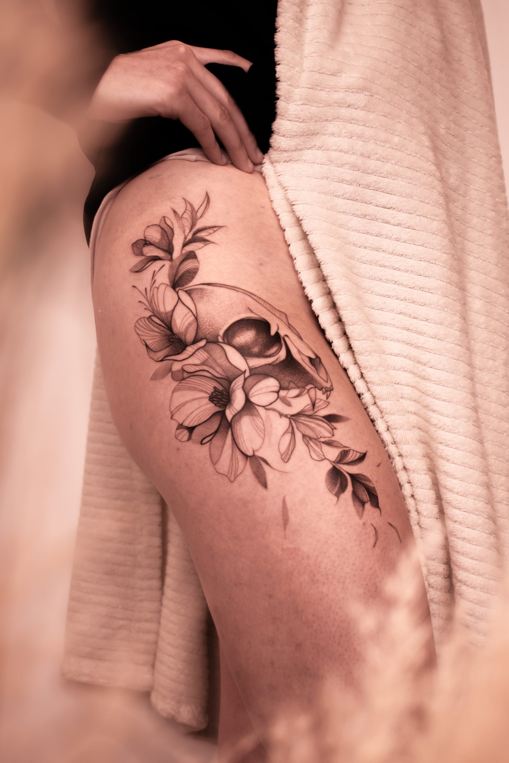 tatouage fin rennes fineline