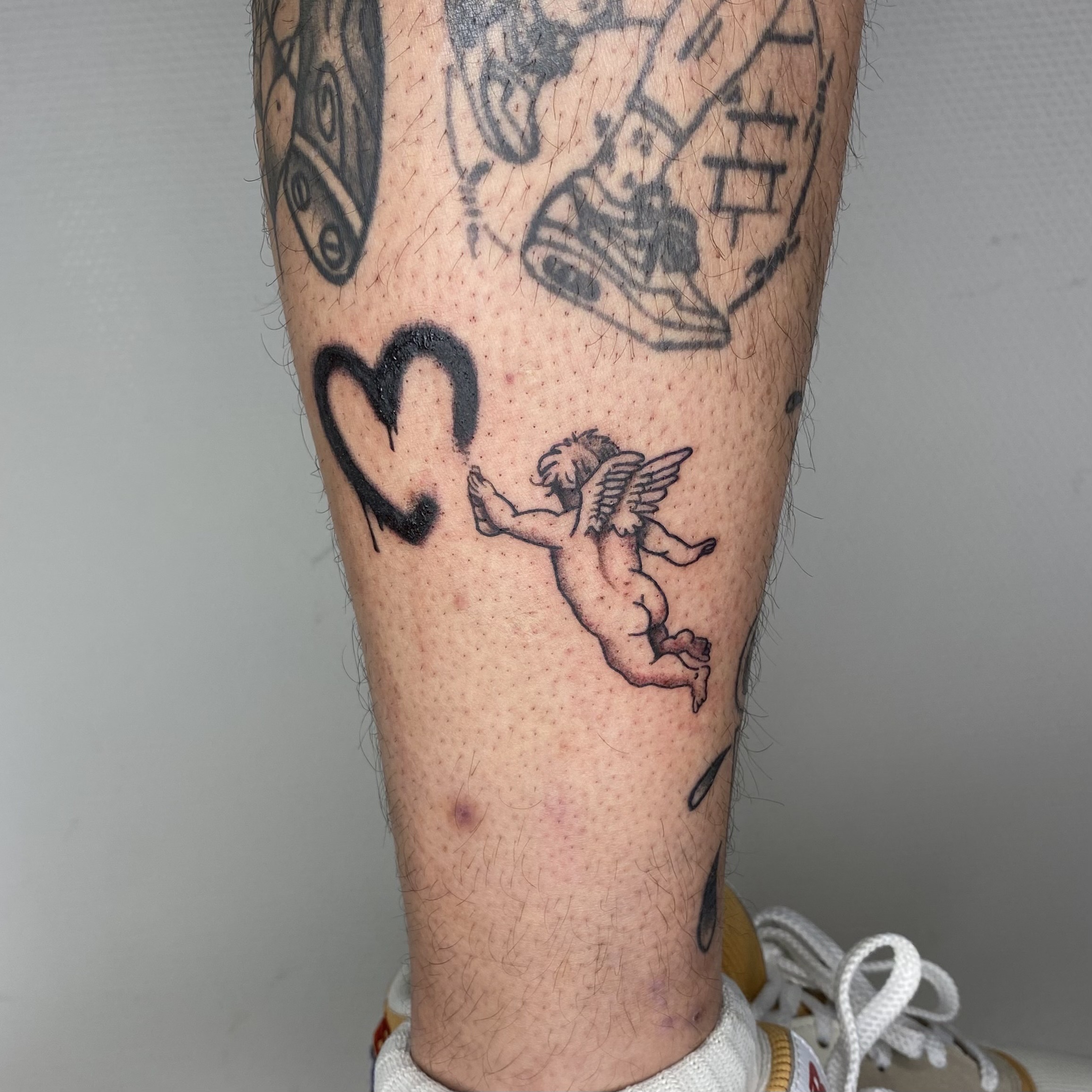 tatouage rennes ombres délicat